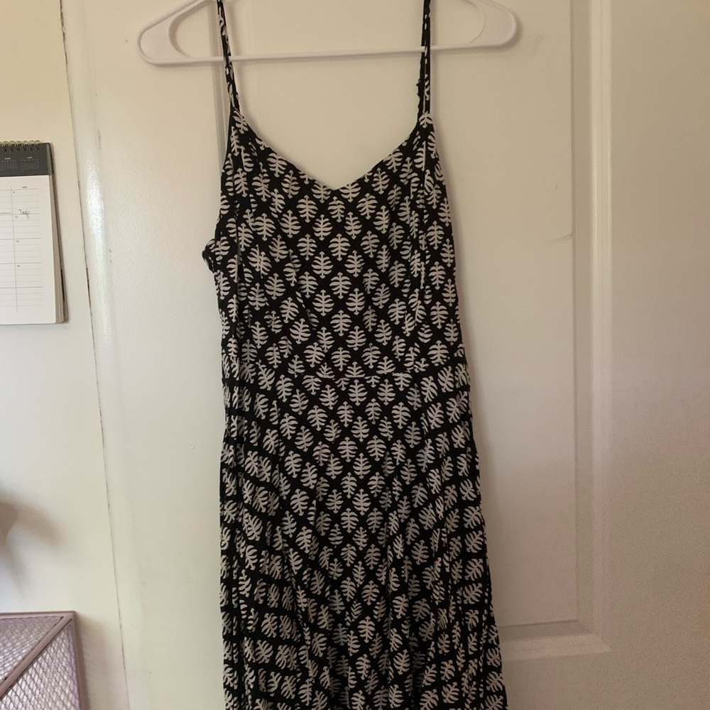 Old Navy Black and White Spaghetti Strap Sundress